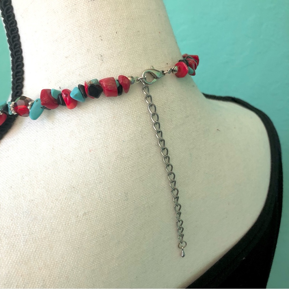 Southwestern Faux Turquoise Faux Bamboo Coral Stone Chip Collar Necklace 17” - Picture 9 of 17